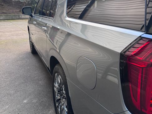 Used 2023 GMC Yukon XL Denali Ultimate image 18