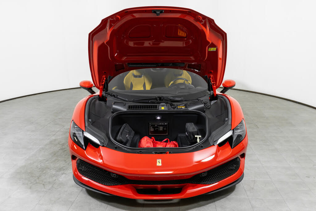 Used 2024 Ferrari 296 GTS RWD image 23