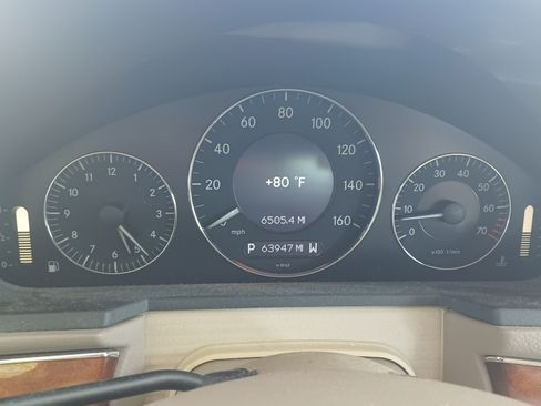 Used 2003 Mercedes-Benz E 320 Sedan image 21