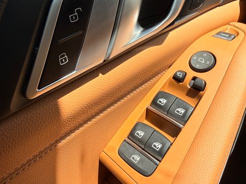 Used 2021 BMW X5 sDrive40i w/ M Sport Package image 23