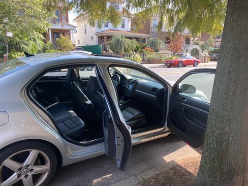 Used 2009 Volkswagen Jetta SE image 6