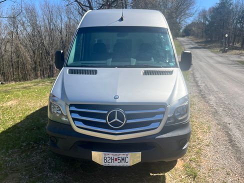 Used 2014 Mercedes-Benz Sprinter 3500 image 5