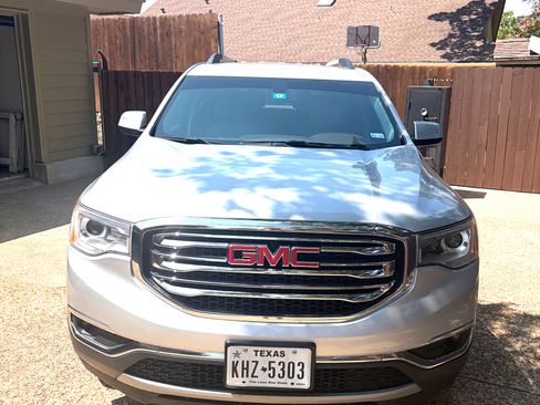 Used 2018 GMC Acadia SLT w/ LPO, Cargo Package FWD image 5