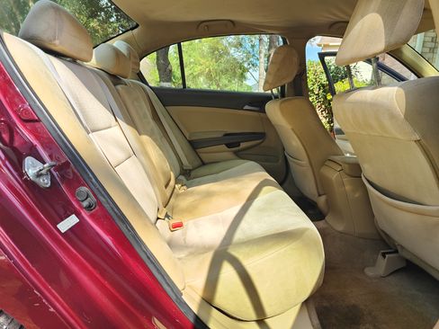 Used 2010 Honda Accord LX image 2