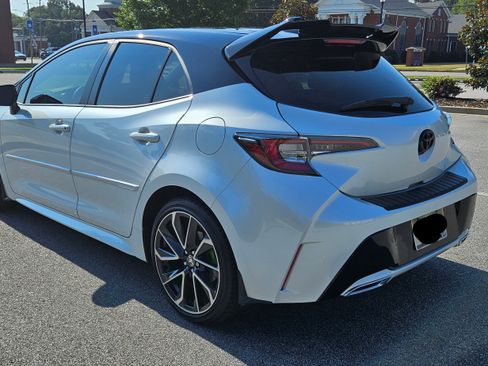 Used 2021 Toyota Corolla XSE image 4