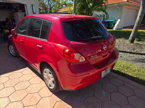 Used 2011 Nissan Versa 1.8 S w/ PWR Plus Pkg image 4