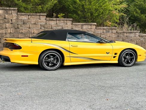 Used 2002 Pontiac Firebird Trans Am image 10