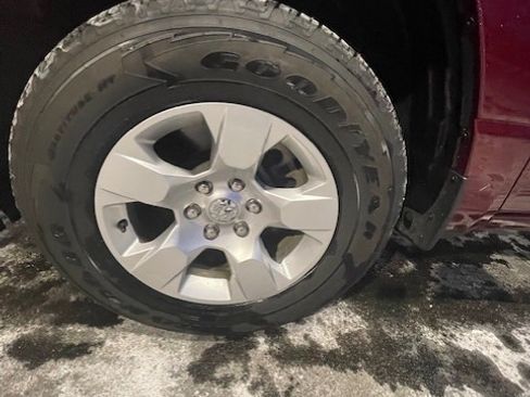 Used 2020 RAM 1500 Big Horn image 13