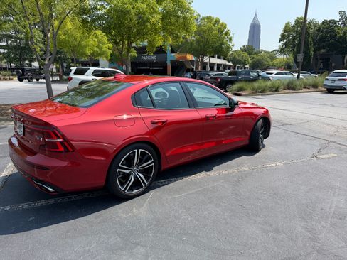 Used 2021 Volvo S60 T6 R-Design AWD/4WD image 12