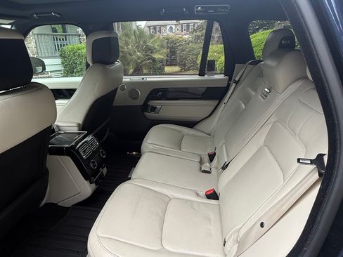 Used 2019 Land Rover Range Rover Long Wheelbase Supercharged AWD/4WD image 10
