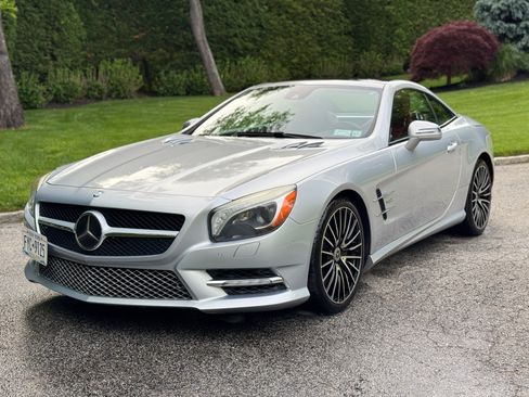 Used 2013 Mercedes-Benz SL 550 image 2