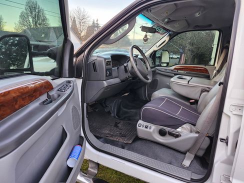 Used 2003 Ford F350 Lariat image 17