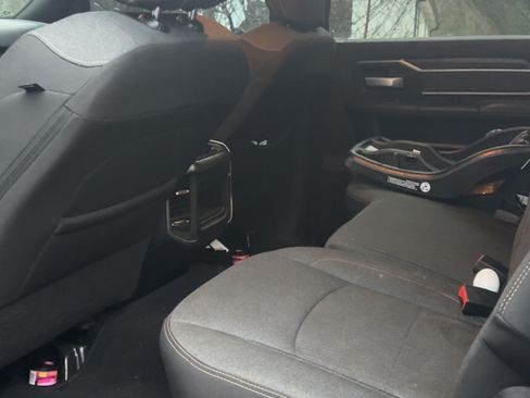 Used 2019 RAM 2500 Big Horn w/ Towing Technology Group image 9