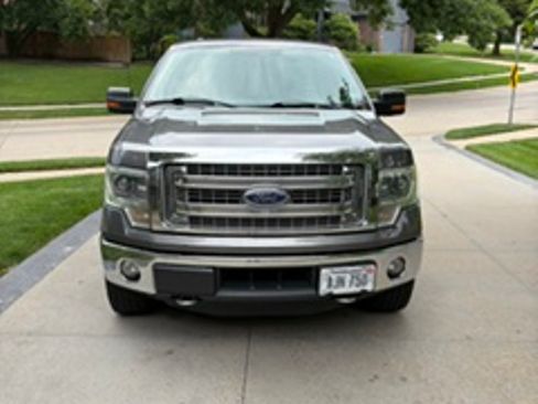 Used 2014 Ford F150 XLT w/ Equipment Group 302A Luxury AWD/4WD image 2