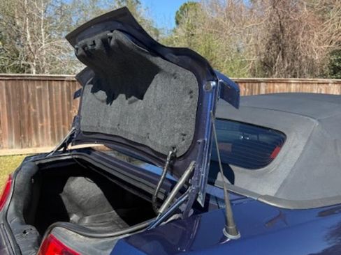 Used 2010 Ford Mustang Premium image 15