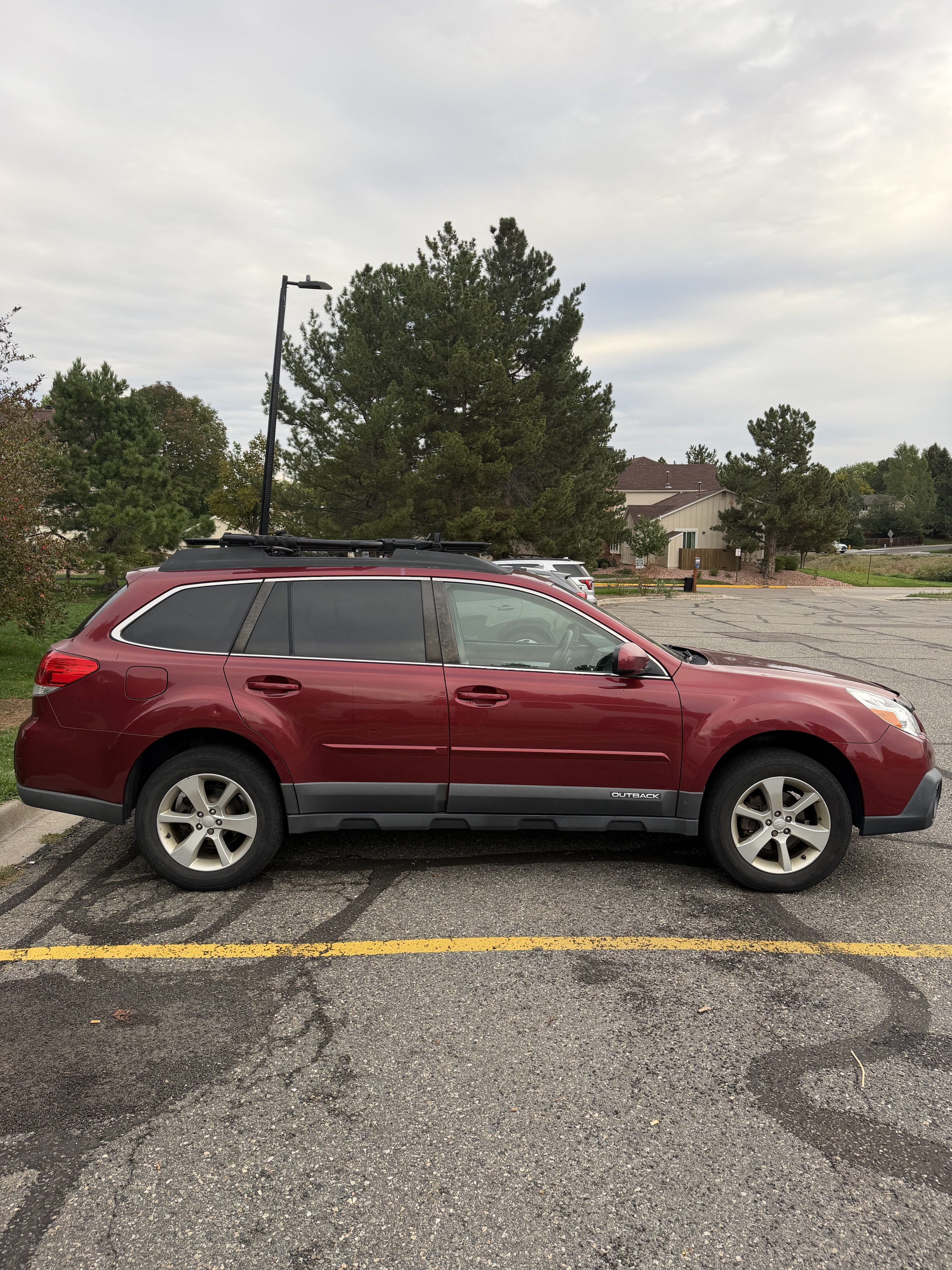Used 2013 Subaru Outback 2.5i Premium AWD/4WD image 4
