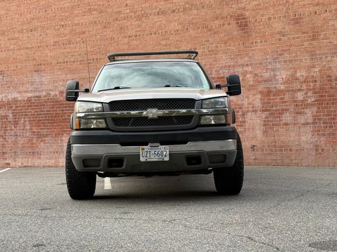 Used 2003 Chevrolet Silverado 2500 4x4 Extended Cab w/ Snow Plow Prep Package image 6