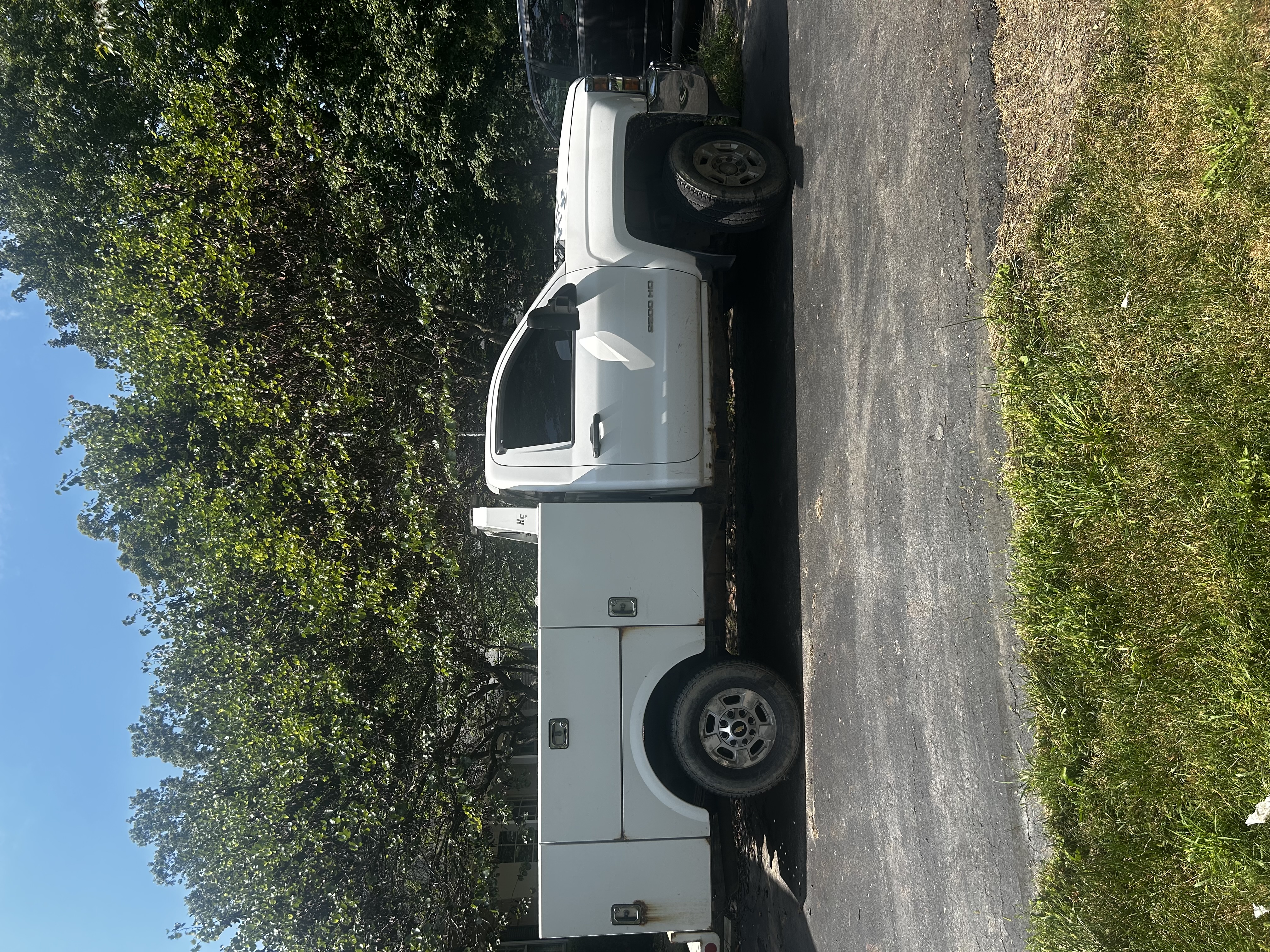 Used 2016 Chevrolet Silverado 2500 W/T w/ Snow Plow Prep Package AWD/4WD image 1