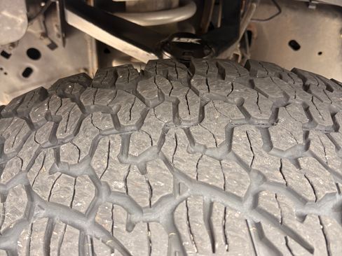 Used 2018 Ford F150 Raptor w/ Equipment Group 802A Luxury AWD/4WD image 13