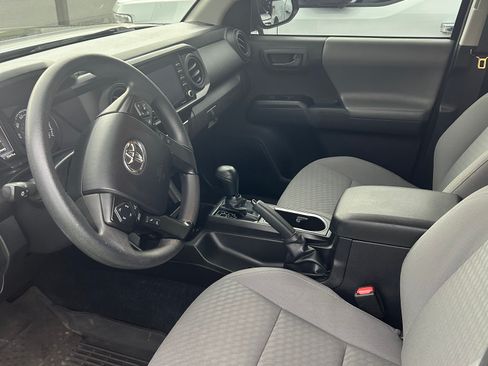 Used 2021 Toyota Tacoma SR w/ SR Convenience Package RWD image 6