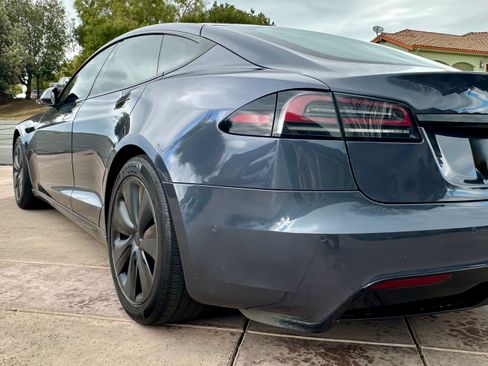 Used 2022 Tesla Model S Standard Range image 4