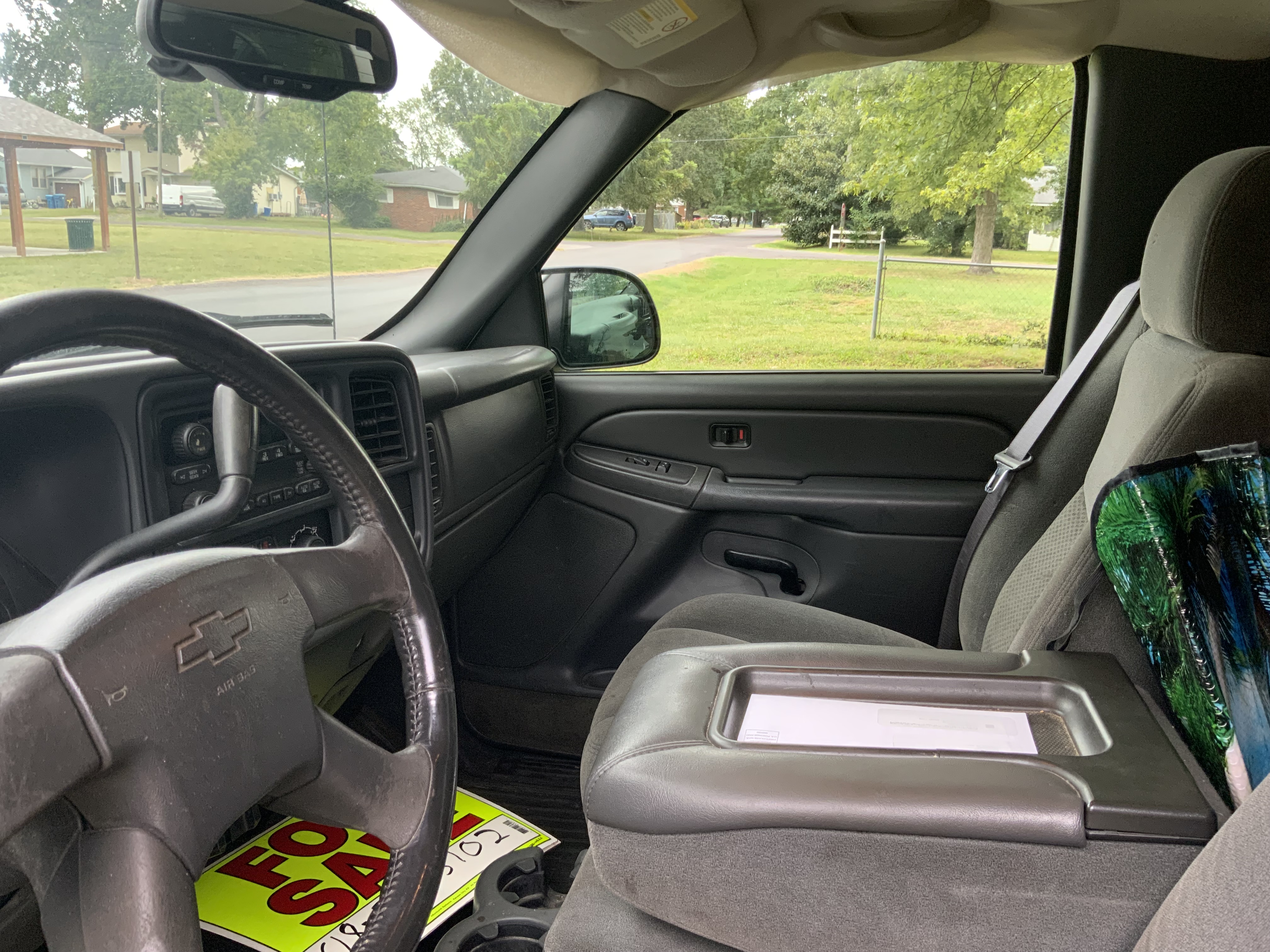 Used 2005 Chevrolet Silverado 2500 LS RWD image 2