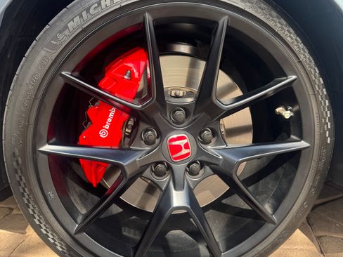 Used 2023 Honda Civic Type R image 13