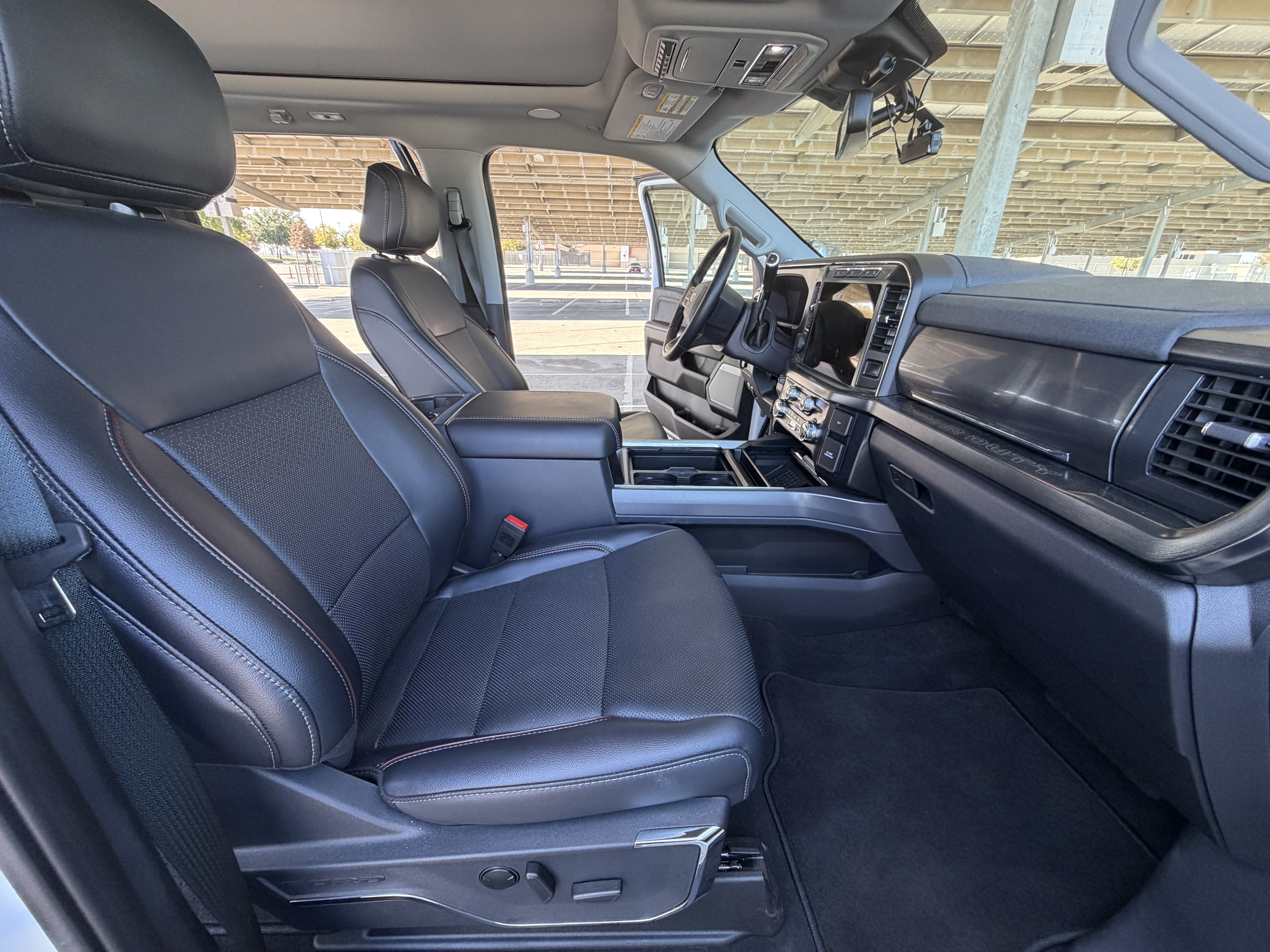 Used 2024 Ford F350 Lariat w/ Lariat Ultimate Package AWD/4WD image 16