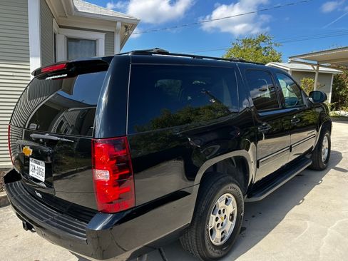 Used 2013 Chevrolet Suburban LT w/ Luxury Package image 14