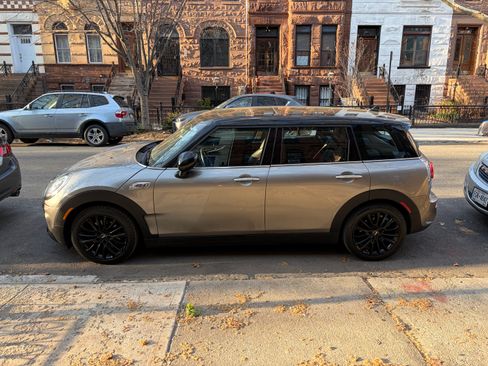 Used 2016 MINI Cooper Clubman S FWD image 16