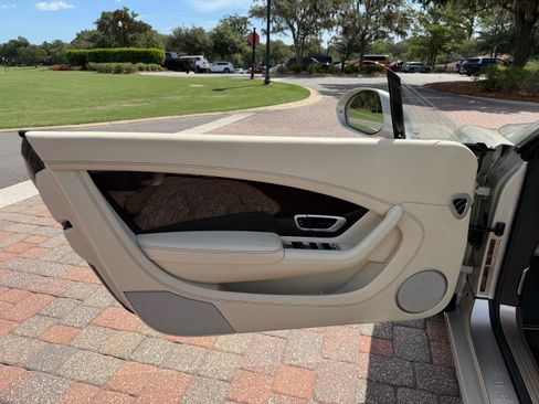 Used 2014 Bentley Continental GT AWD/4WD image 17