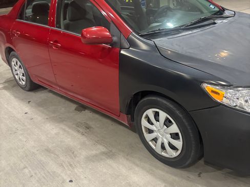 Used 2012 Toyota Corolla L image 2