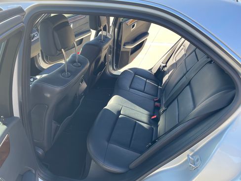 Used 2014 Mercedes-Benz E 350 Sedan image 17