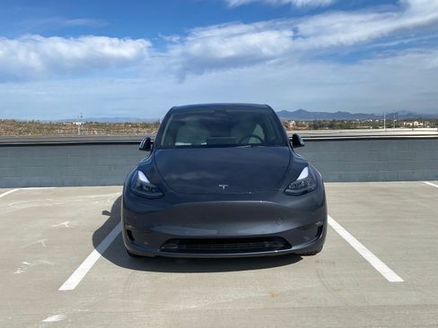Used 2022 Tesla Model Y Performance AWD/4WD image 11