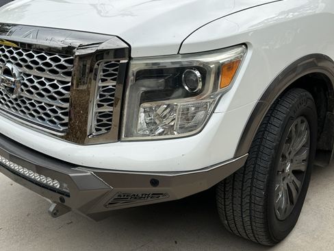 Used 2019 Nissan Titan Platinum Reserve w/ Platinum Utility Package image 9