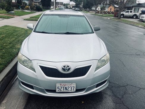 Used 2007 Toyota Camry SE image 1