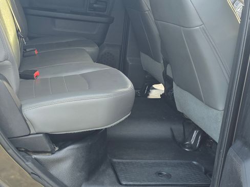 Used 2017 RAM 2500 Tradesman image 12