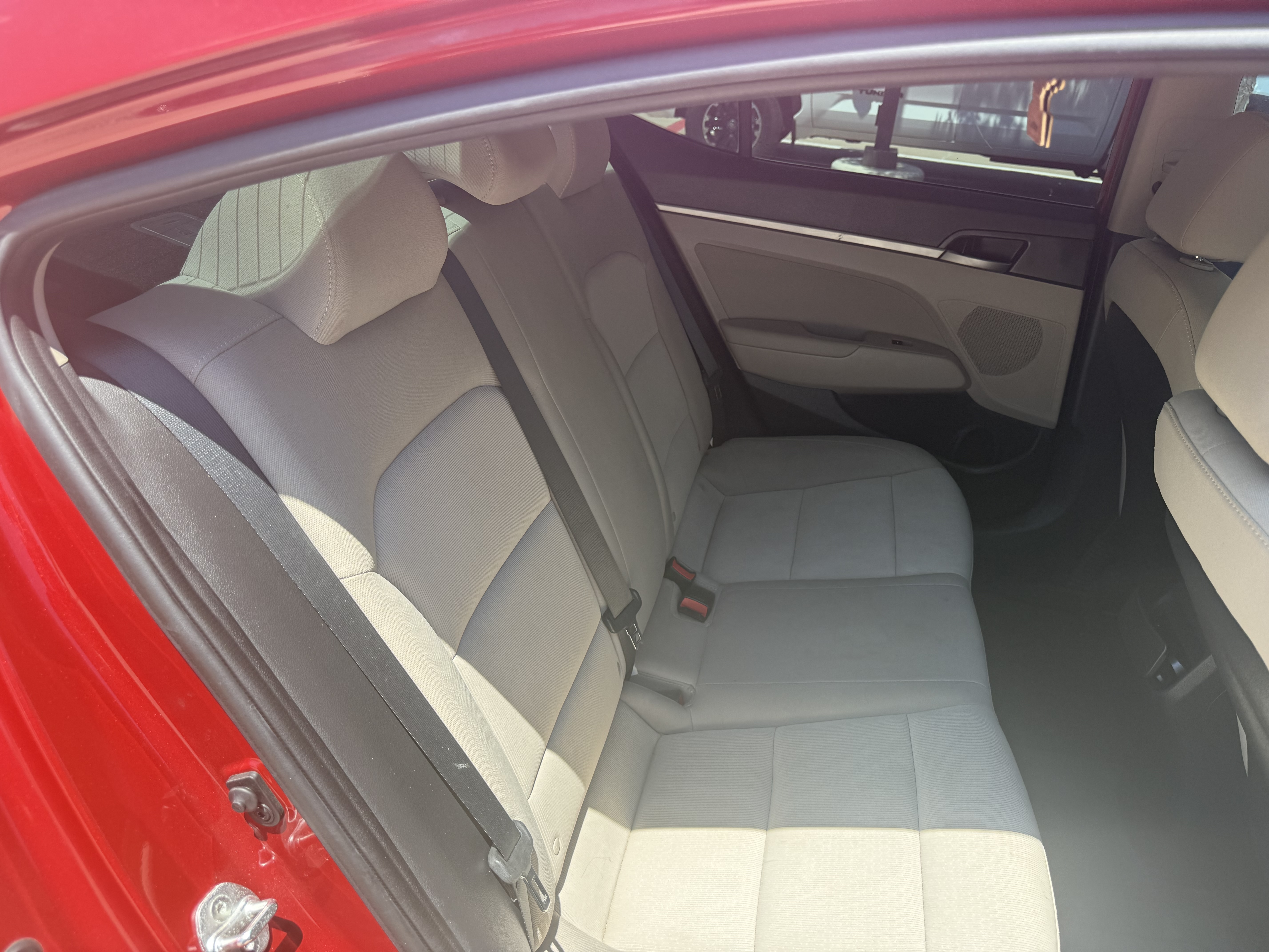 Used 2018 Hyundai Elantra SEL FWD image 9