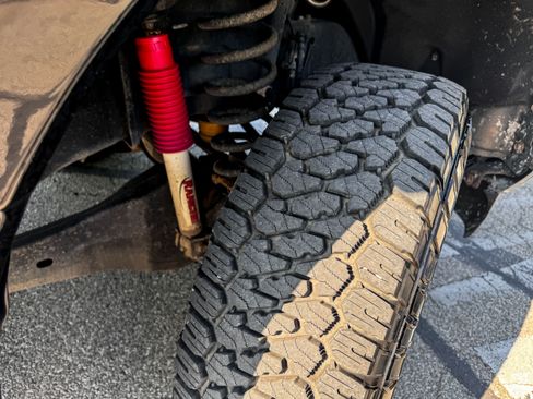 Used 2017 Ford F250 XLT w/ XLT Premium Package image 32