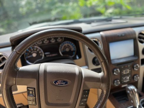 Used 2014 Ford F150 Lariat w/ Equipment Group 502A Luxury image 11