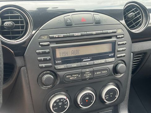 Used 2013 MAZDA MX-5 Miata Grand Touring image 18