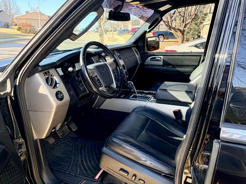 Used 2017 Ford Expedition EL Limited image 9