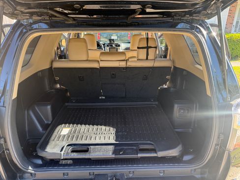 Used 2015 Toyota 4Runner SR5 image 14