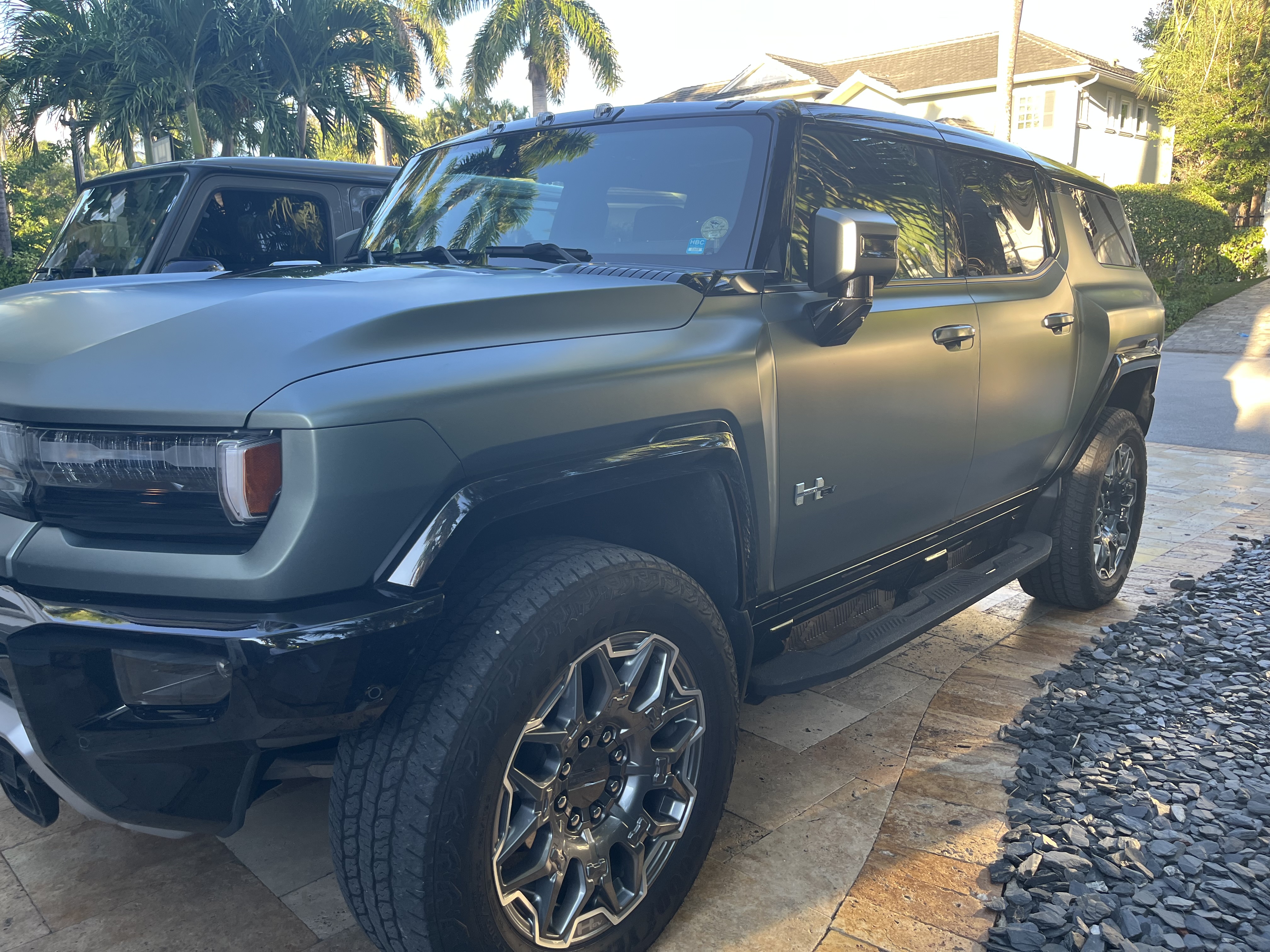 Used 2024 GMC Hummer EV 3X AWD/4WD image 4
