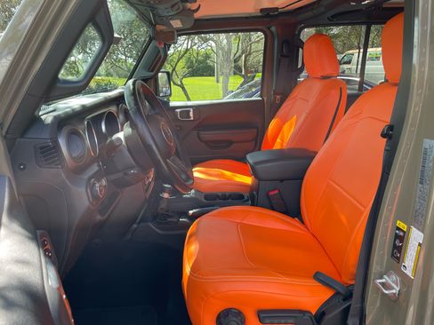 Used 2020 Jeep Gladiator Sport w/ Quick Order Package 24S image 28