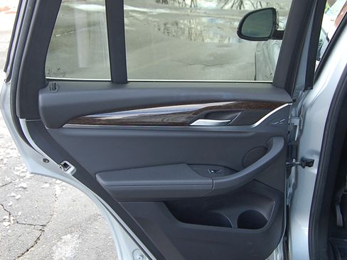 Used 2018 BMW X3 xDrive30i image 16