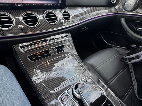 Used 2019 Mercedes-Benz E 63 AMG S image 21