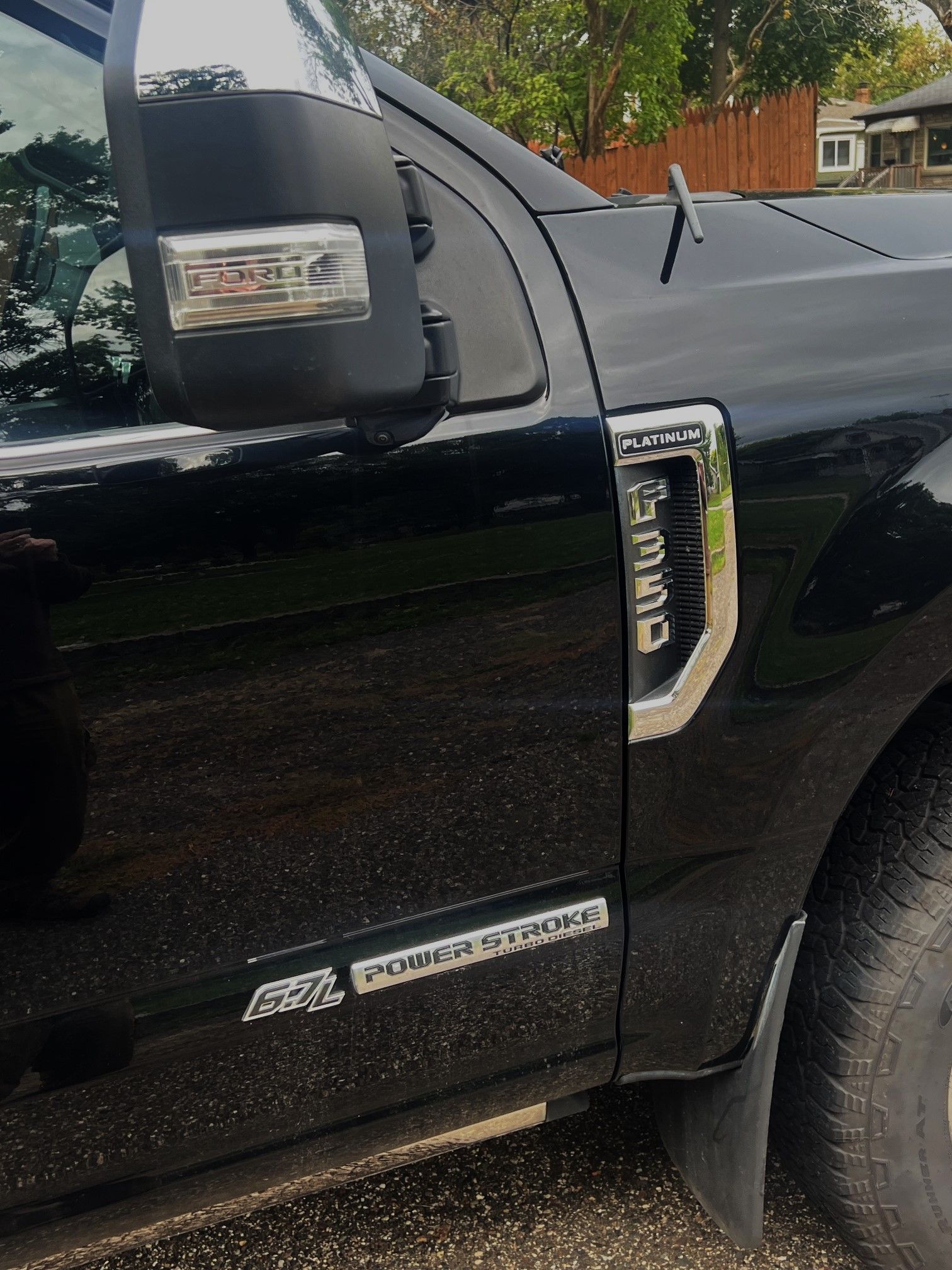Used 2018 Ford F350 Platinum w/ Platinum Ultimate Package AWD/4WD image 6