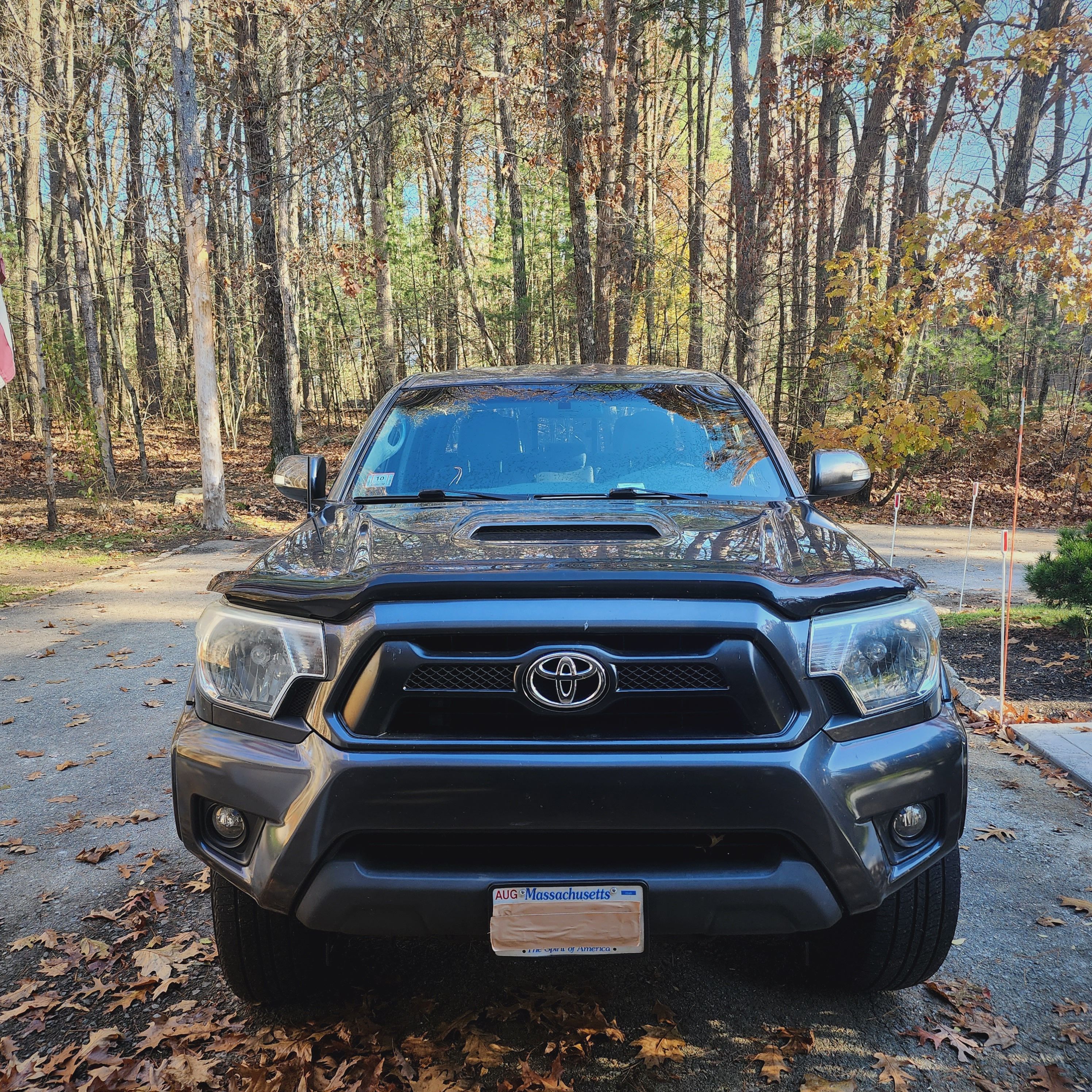Used 2015 Toyota Tacoma 4x4 Double Cab w/ TRD Sport Package image 9