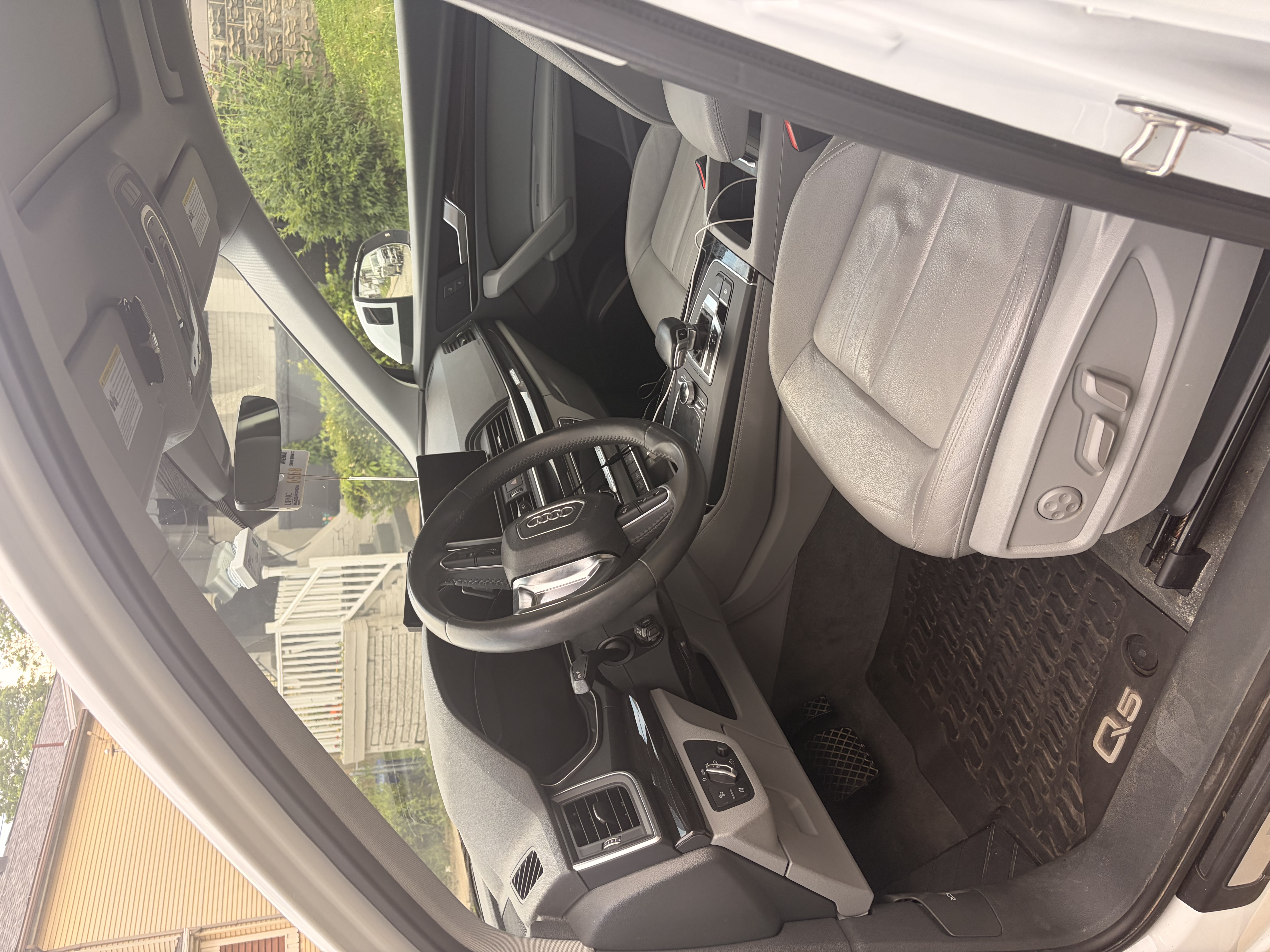 Used 2019 Audi Q5 2.0T Premium Plus w/ Premium Plus Package AWD/4WD image 12